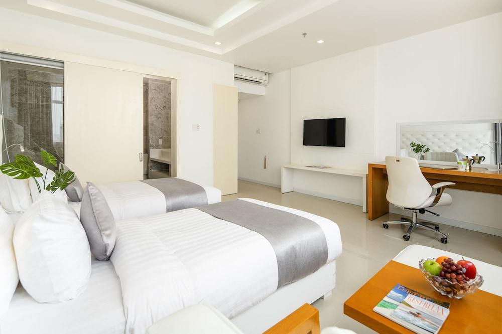 Star City Riverside Hotel By Haviland Da Nang Exterior photo
