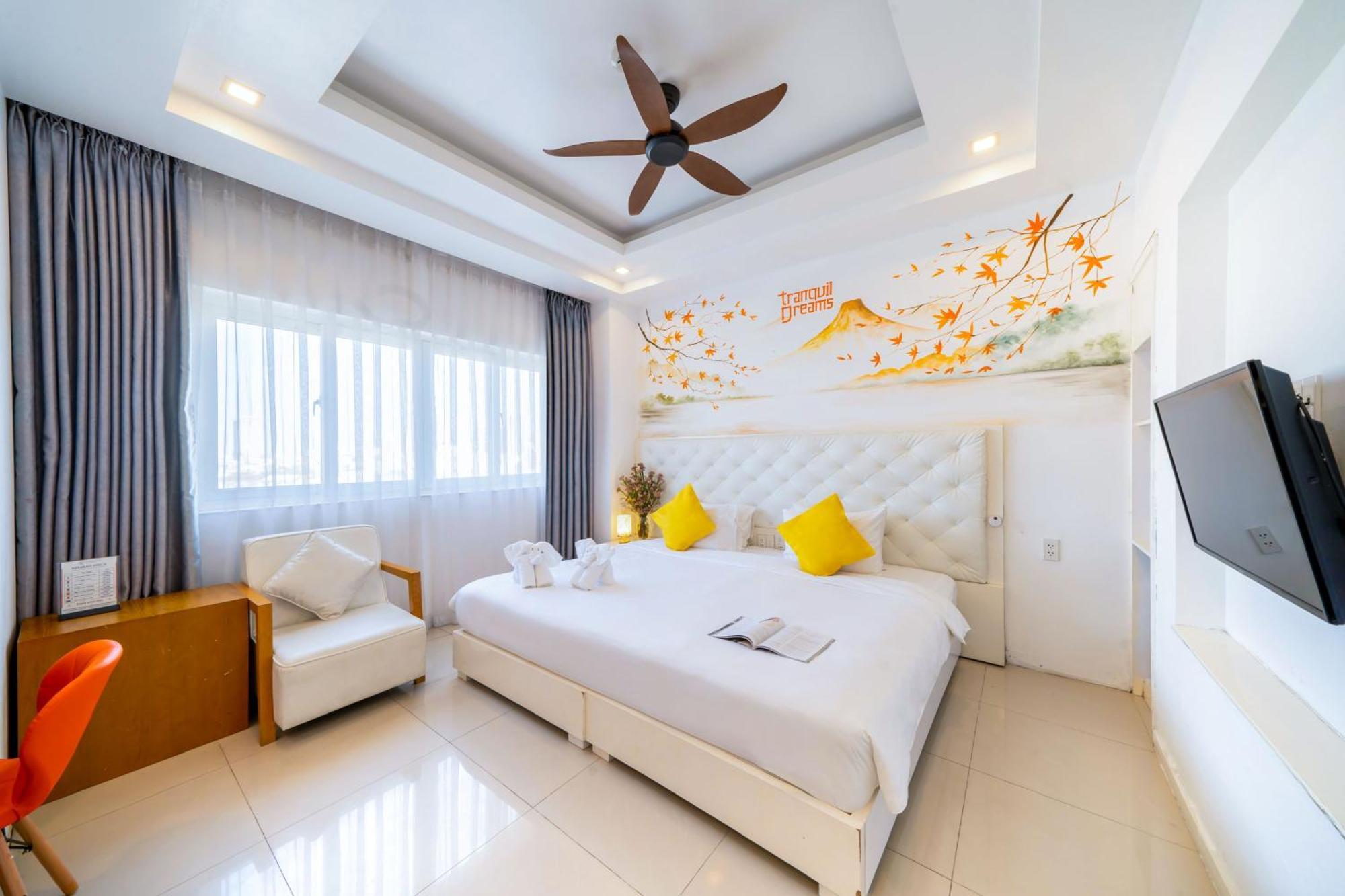 Star City Riverside Hotel By Haviland Da Nang Exterior photo
