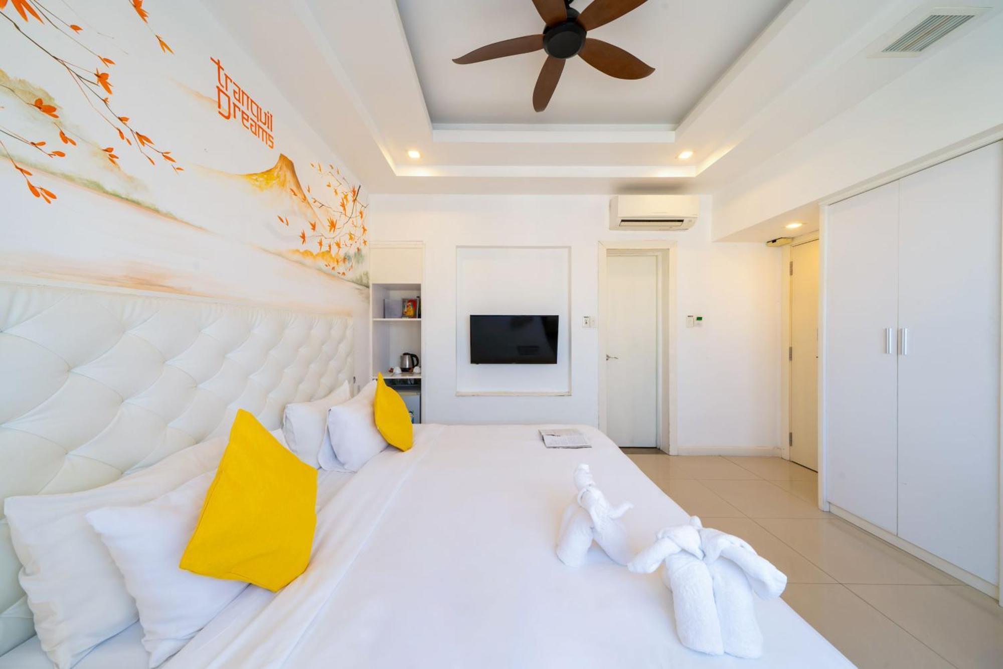 Star City Riverside Hotel By Haviland Da Nang Exterior photo