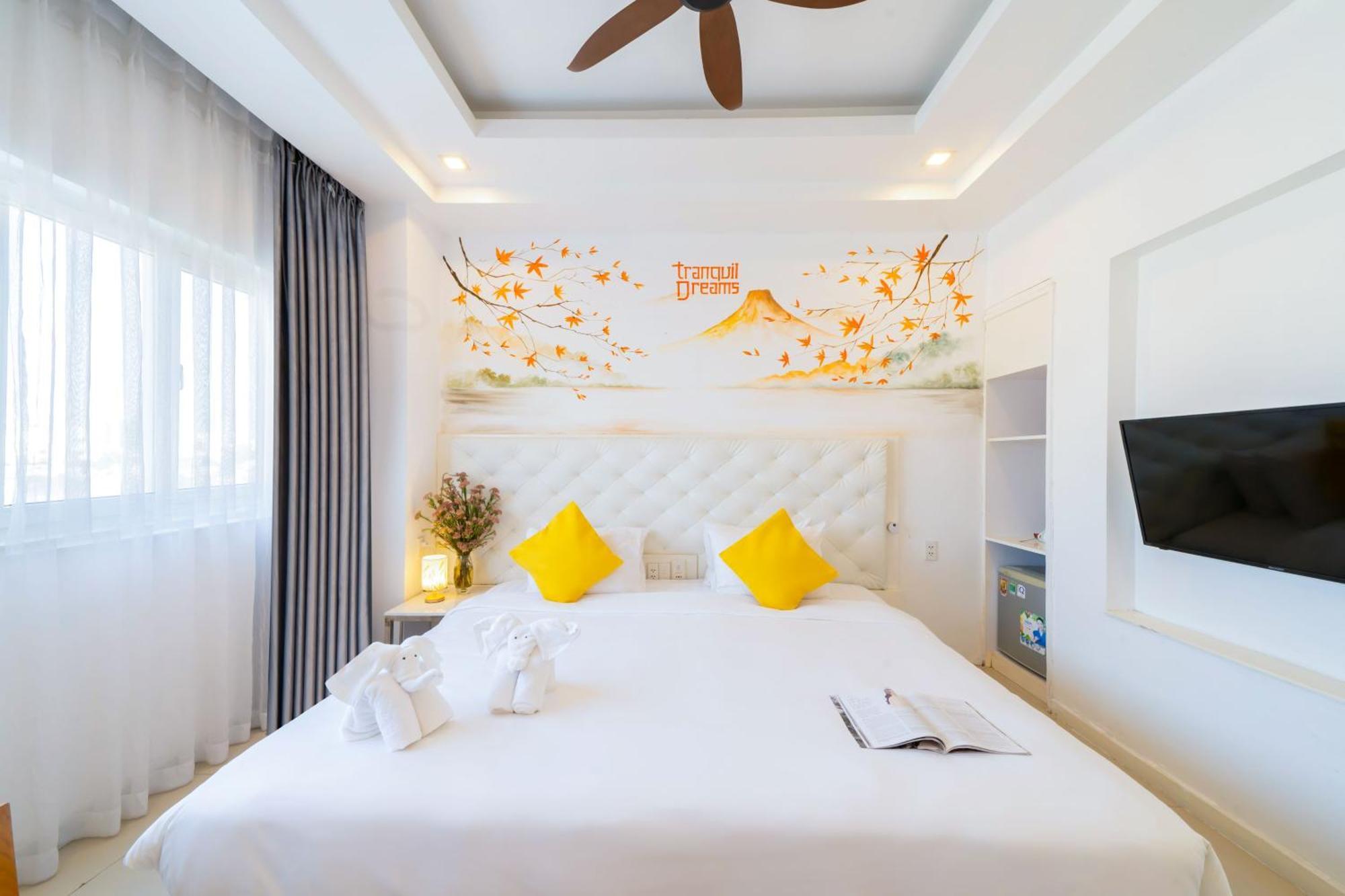 Star City Riverside Hotel By Haviland Da Nang Exterior photo
