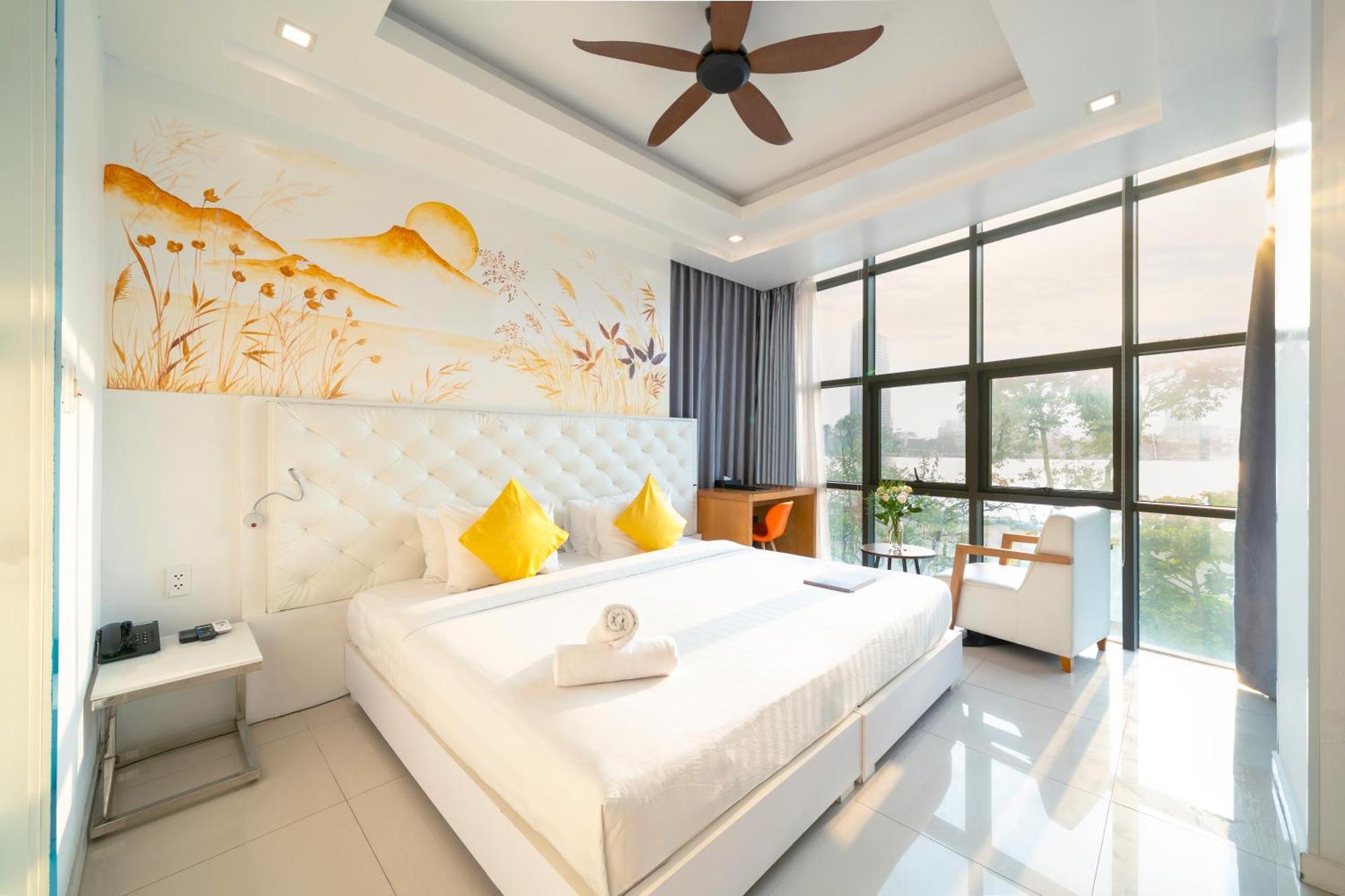Star City Riverside Hotel By Haviland Da Nang Exterior photo