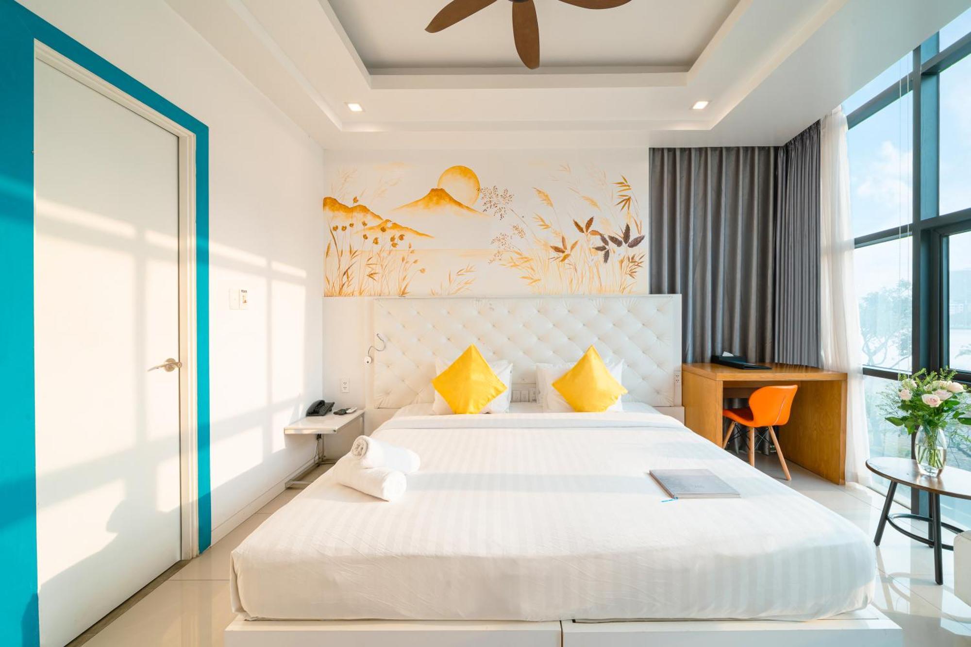 Star City Riverside Hotel By Haviland Da Nang Exterior photo