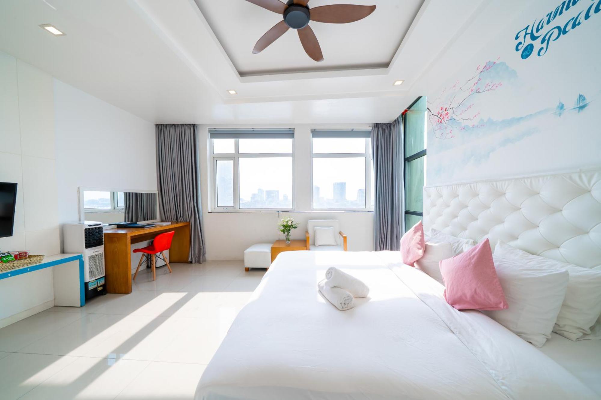 Star City Riverside Hotel By Haviland Da Nang Exterior photo