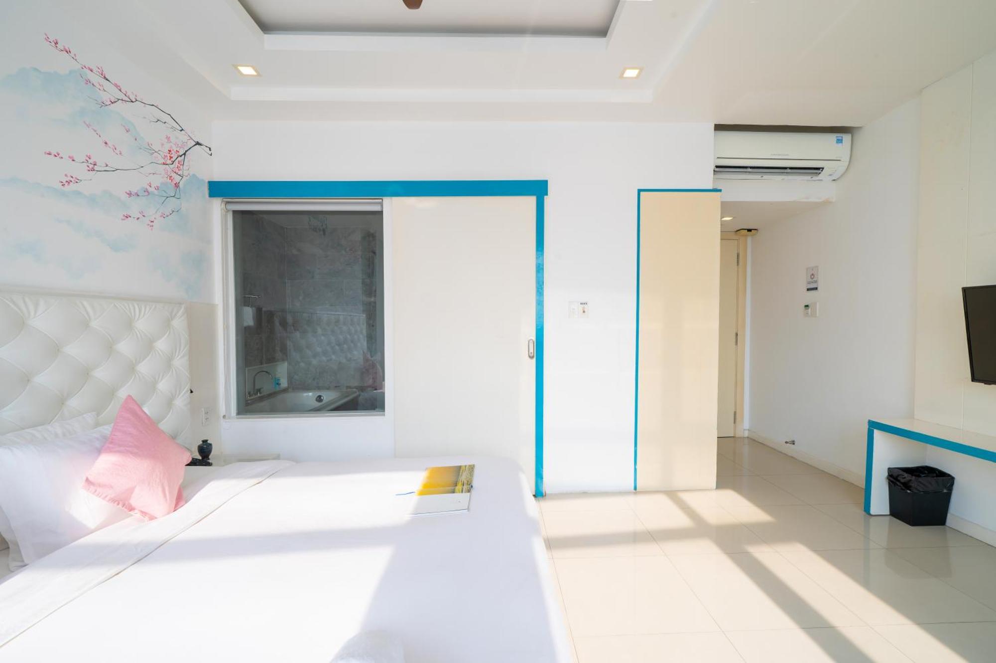 Star City Riverside Hotel By Haviland Da Nang Exterior photo