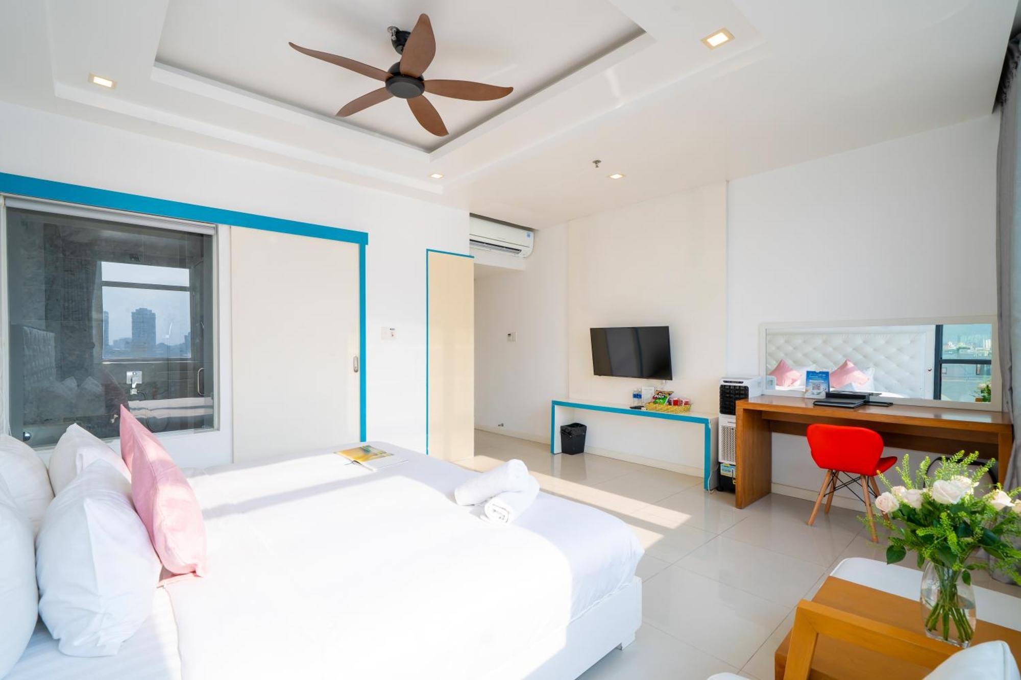 Star City Riverside Hotel By Haviland Da Nang Exterior photo