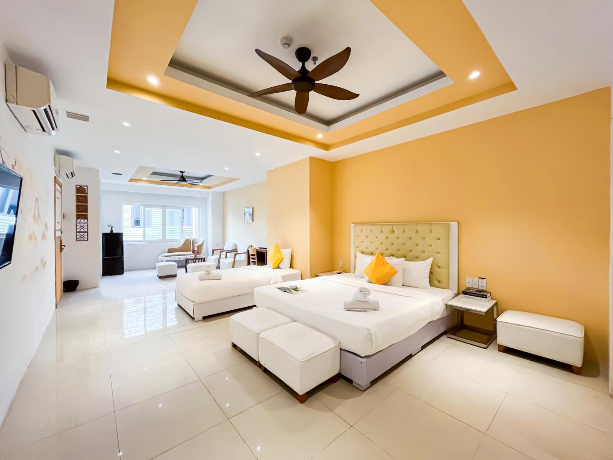 Star City Riverside Hotel By Haviland Da Nang Exterior photo